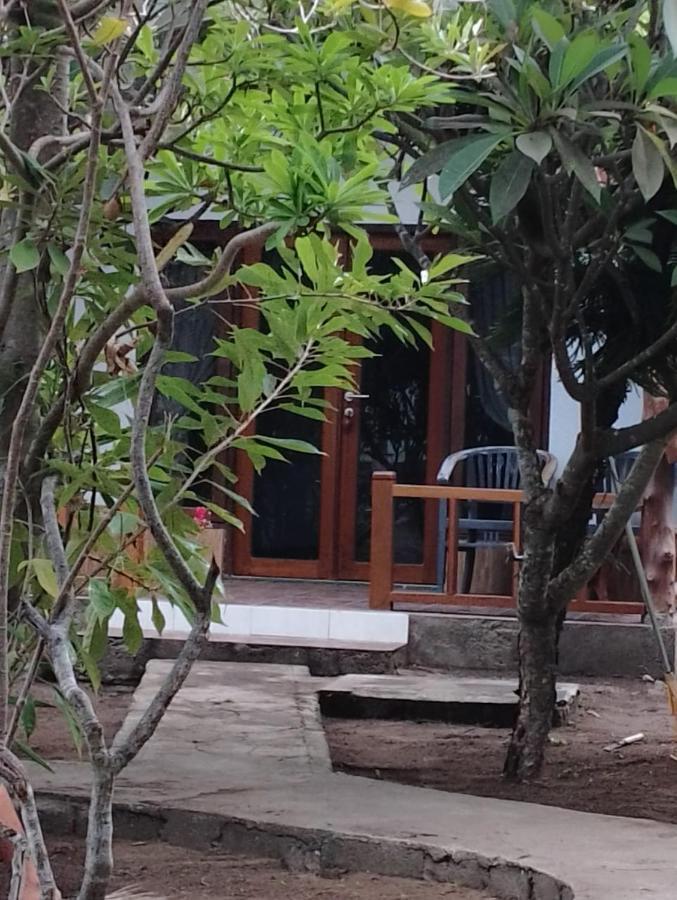 גילי מנו Noby Gili Cottages מראה חיצוני תמונה